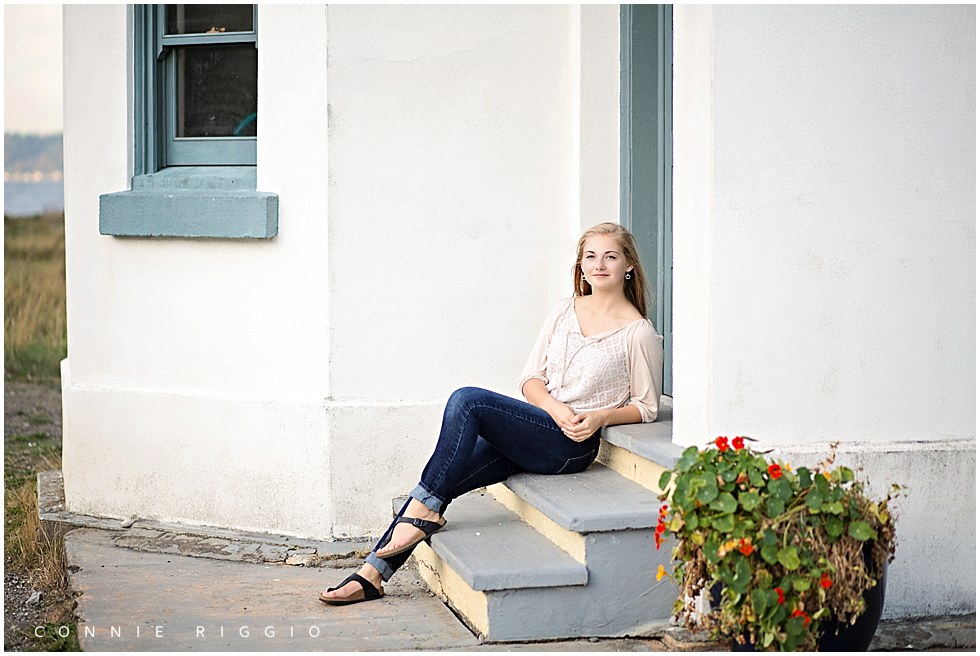 Girl Senior Vashon High School Island Beach Photographer Silvia_0017.jpg