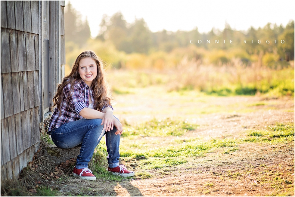 Girl Senior Stadium High School Tacoma Photographer Photo Kaylan_0011.jpg